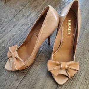 Prada Bow Heels NWOT